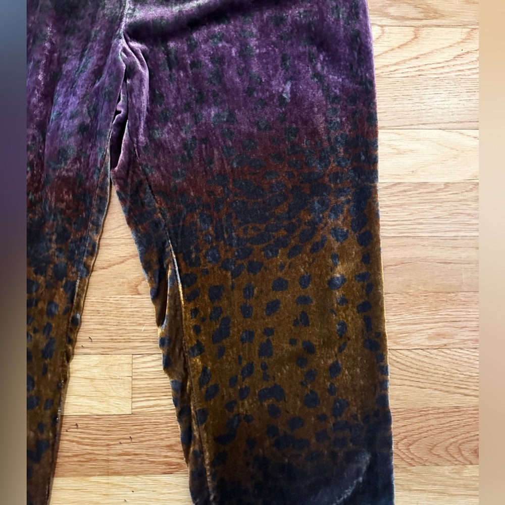 Johnny Was Ombre Cheetah Velvet Cuffed Pants - Picture 9 of 10